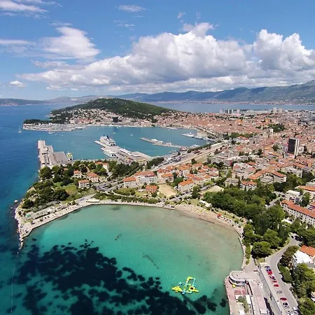 With Wifi - 13305 Split